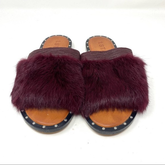 1. State Maroon Purple Red Faux Fur Embellished Leather Flat Sandals - Picture 3 of 8